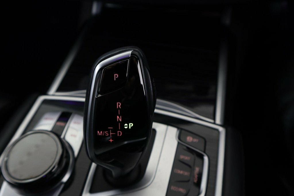BMW 7 Series 740Li M Sport Blue #20