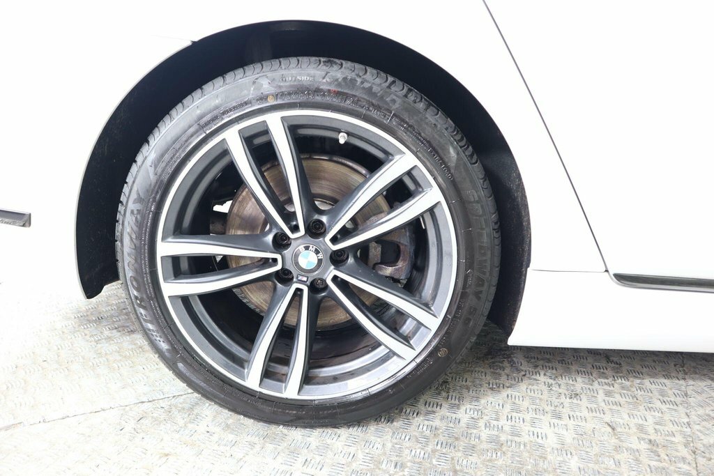 BMW 7 Series 740Li M Sport Blue #30