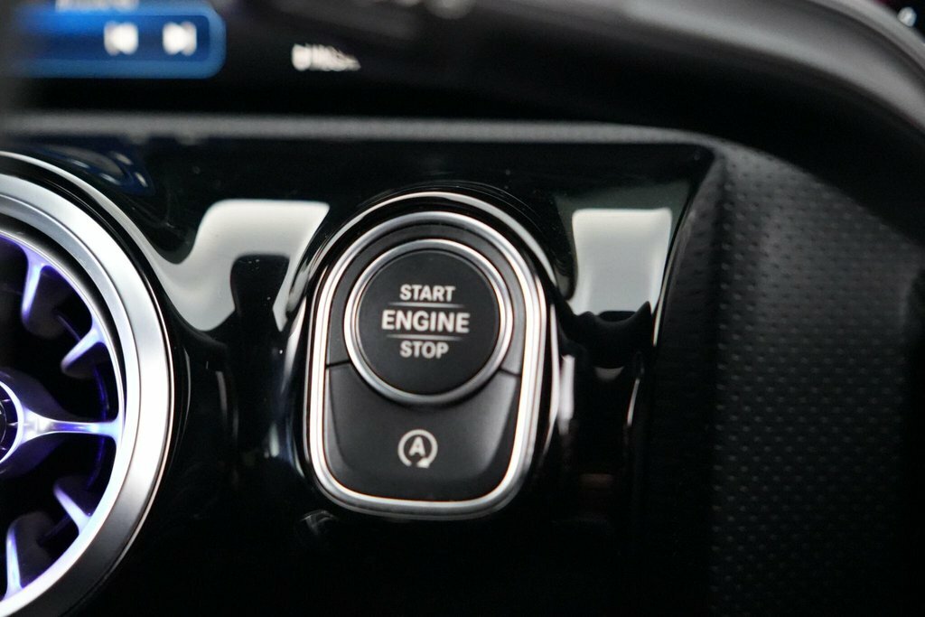 Mercedes-Benz CLA Class Cla 180 Amg Line Executive Tip Blue #16