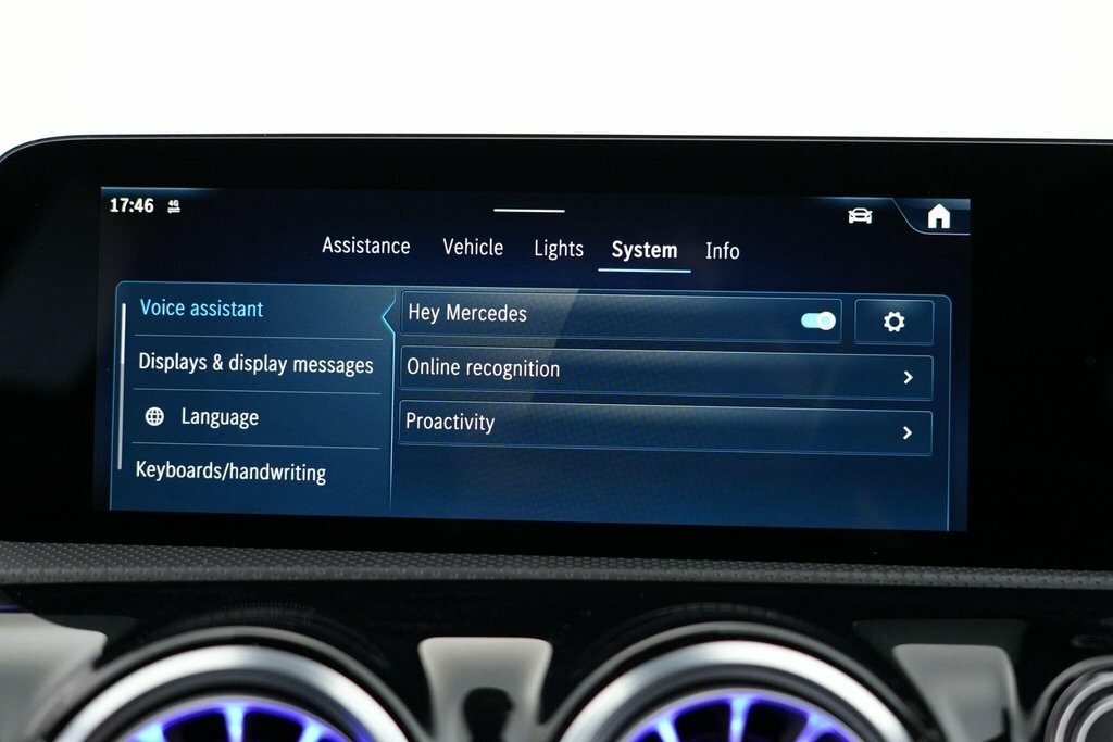 Mercedes-Benz CLA Class Cla 180 Amg Line Executive Tip Blue #41