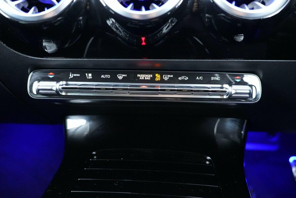 Mercedes-Benz CLA Class Cla 180 Amg Line Executive Tip Blue #17