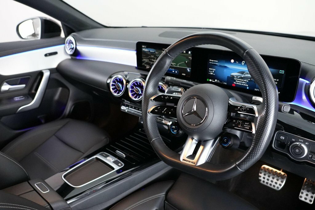Mercedes-Benz CLA Class Cla 180 Amg Line Executive Tip Blue #2