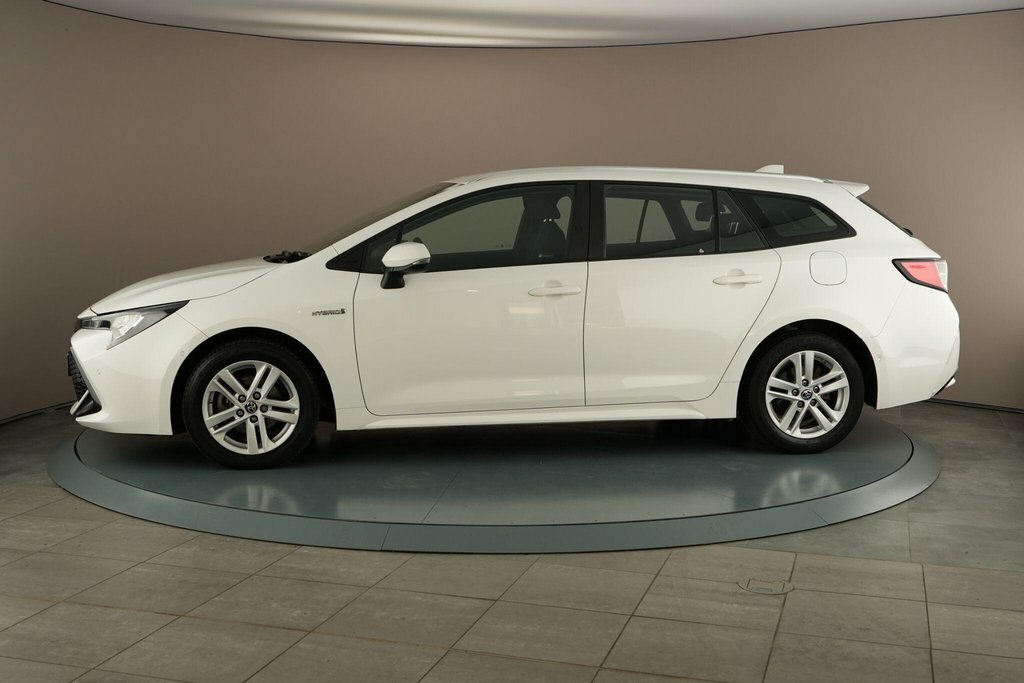 Toyota Corolla 1.8L Icon Tech White #5