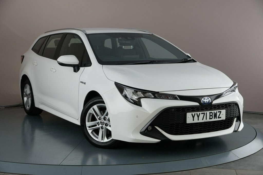 Toyota Corolla 1.8L Icon Tech White