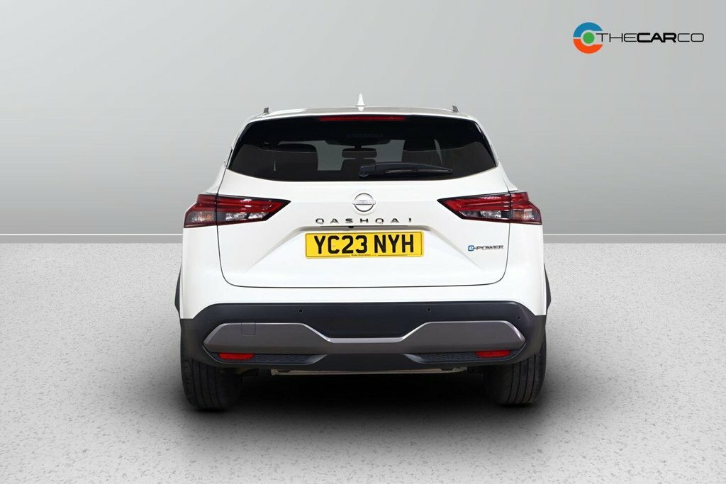 Nissan Qashqai 1.5L N-connecta White #6