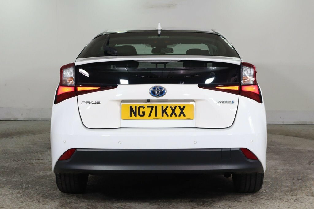 Toyota Prius+ 1.8L Business Edition Plus White #6
