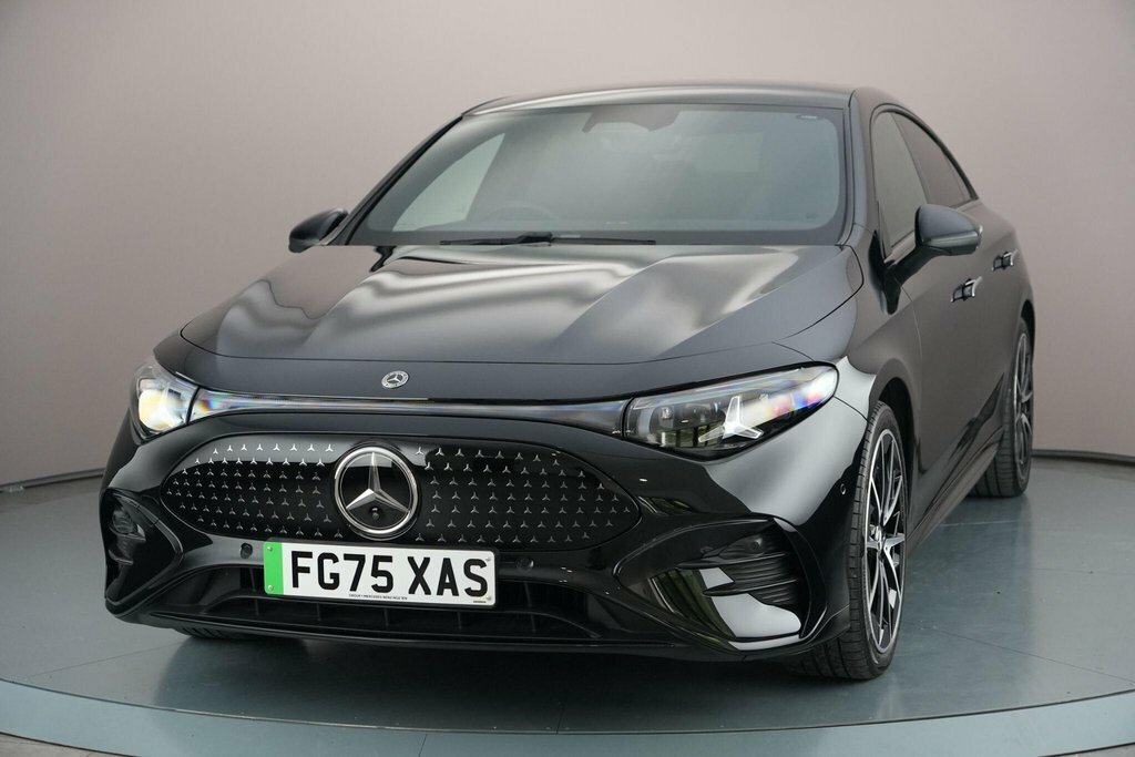 Mercedes-Benz CLA Class Saloon Black #3
