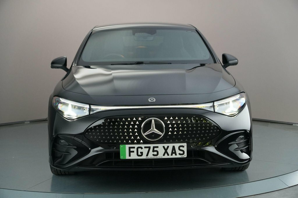 Mercedes-Benz CLA Class Saloon Black #2