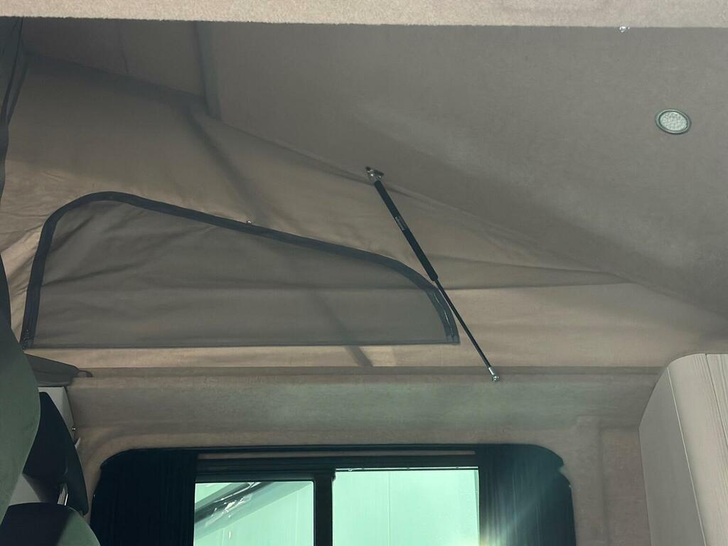 Volkswagen Campervan 2L Trendline Blue #19