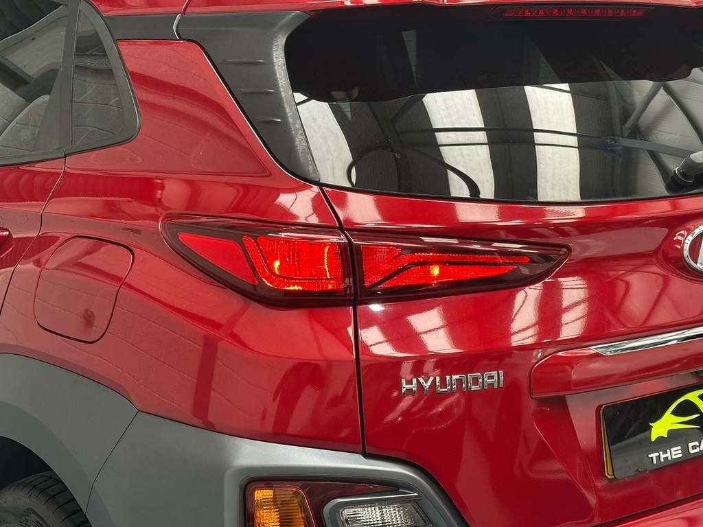 Hyundai Kona S Black #21