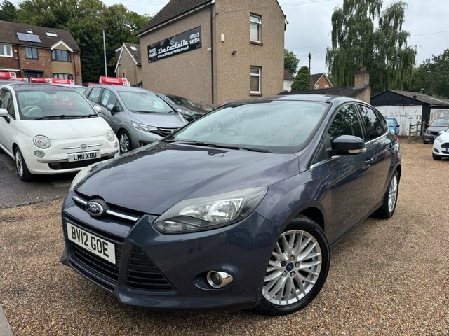 Ford Focus 1.6 Zetec Hatchback Euro 5 125 Grey