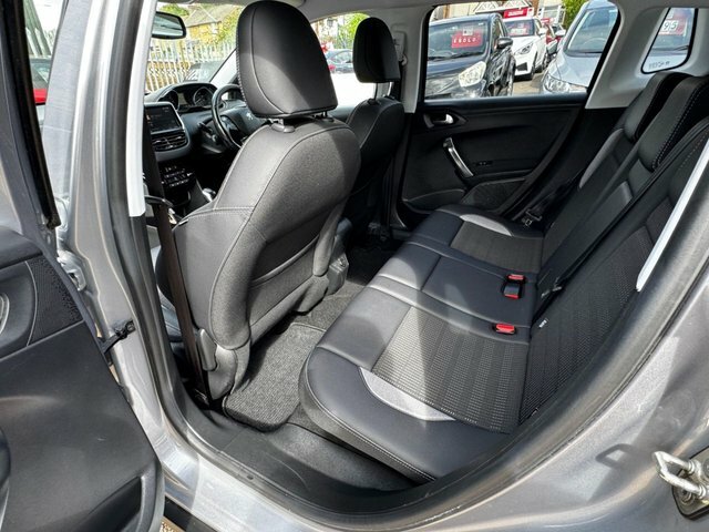 Peugeot 2008 2008 Active Grey #30