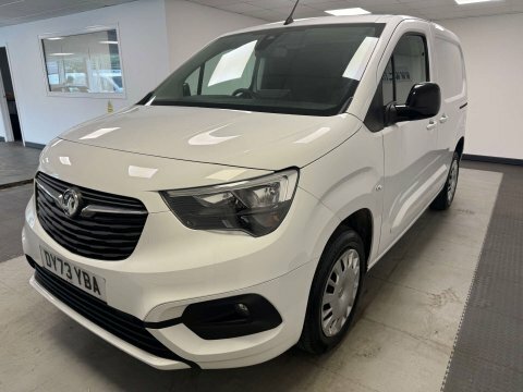 Vauxhall Combo 2023 73 1.5 White #5