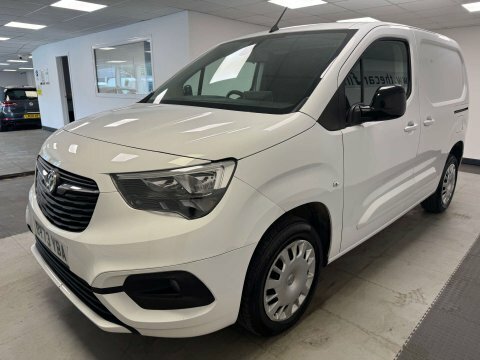 Vauxhall Combo 2023 73 1.5 White #6