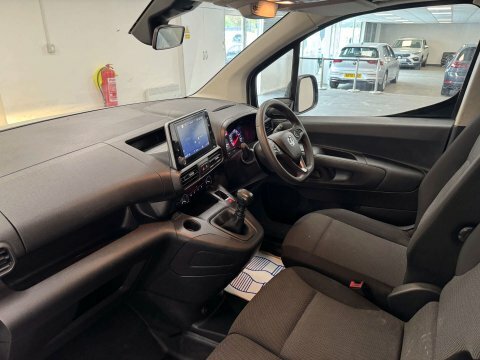 Vauxhall Combo 2023 23 1.5 White #3