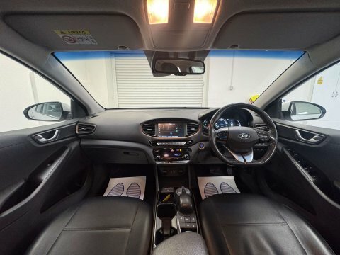 Hyundai Ioniq 2018 68 Ioniq White #3