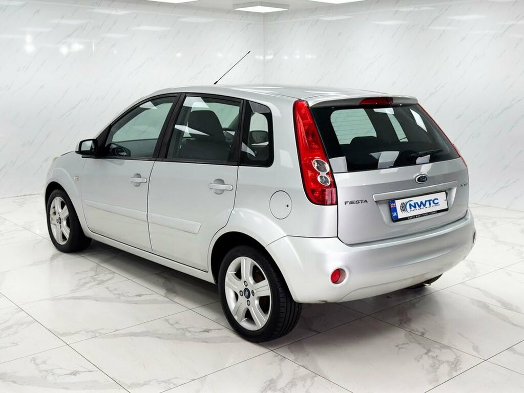 Ford Fiesta 1.4L Zetec Climate Silver #6