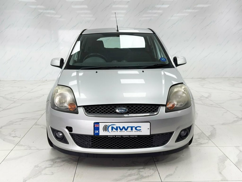 Ford Fiesta 1.4L Zetec Climate Silver #3