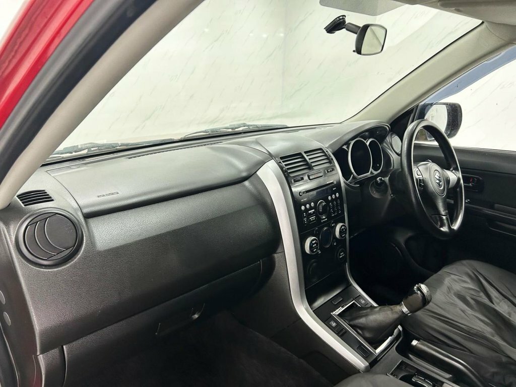 Suzuki Grand Vitara  Silver #12