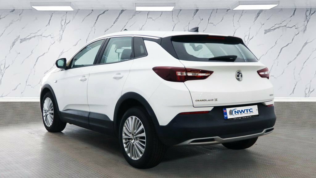 Vauxhall Grandland X 1.2L Tech Line Nav White #3