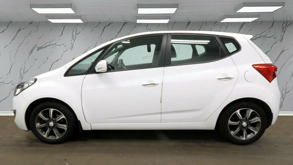 Hyundai Ix20 1.6L Se Nav White #6