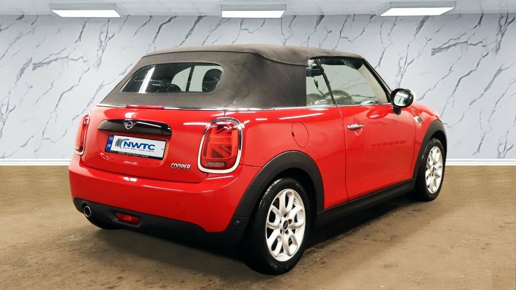 Mini Convertible 1.5L Cooper Classic Red #3