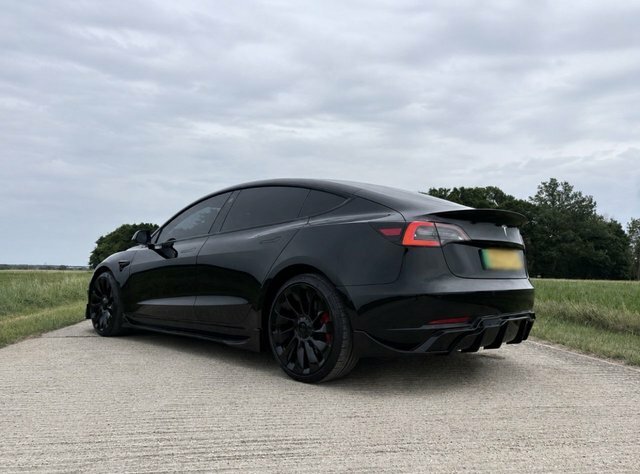 Tesla Model 3 Standard Range Plus Saloon Rwd ML22FFW Black #2