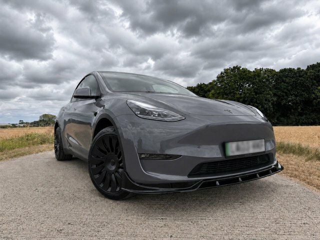 Tesla Model Y Dual Motor Long Range Suv 4Wde Grey