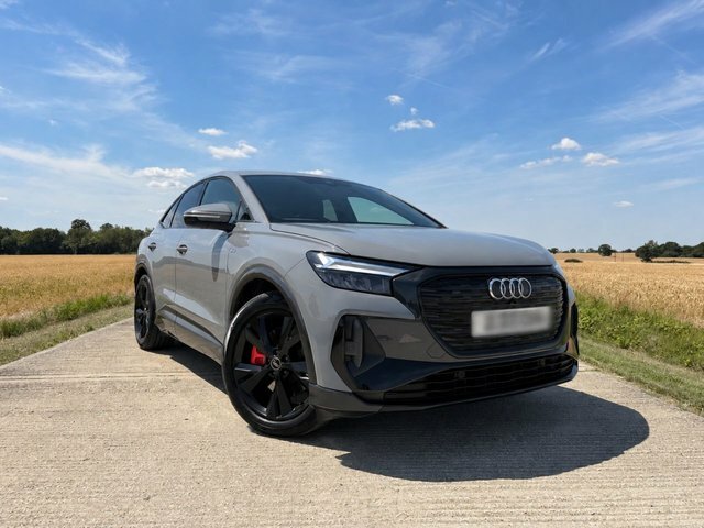 Audi Q4 E Tron 35 S Line Sportback 55Kwh 170 P Grey #4