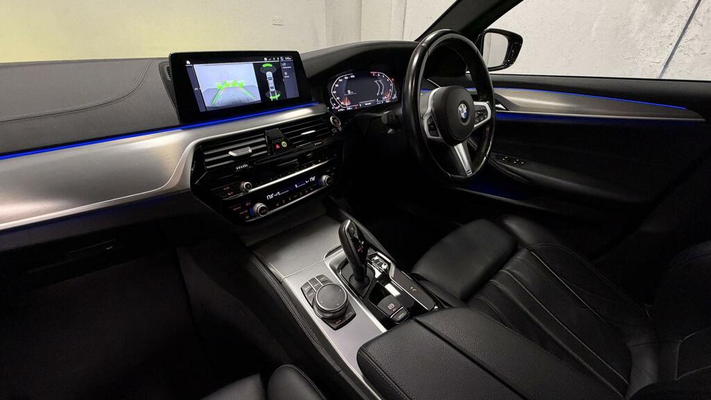 BMW 5 Series Black #16
