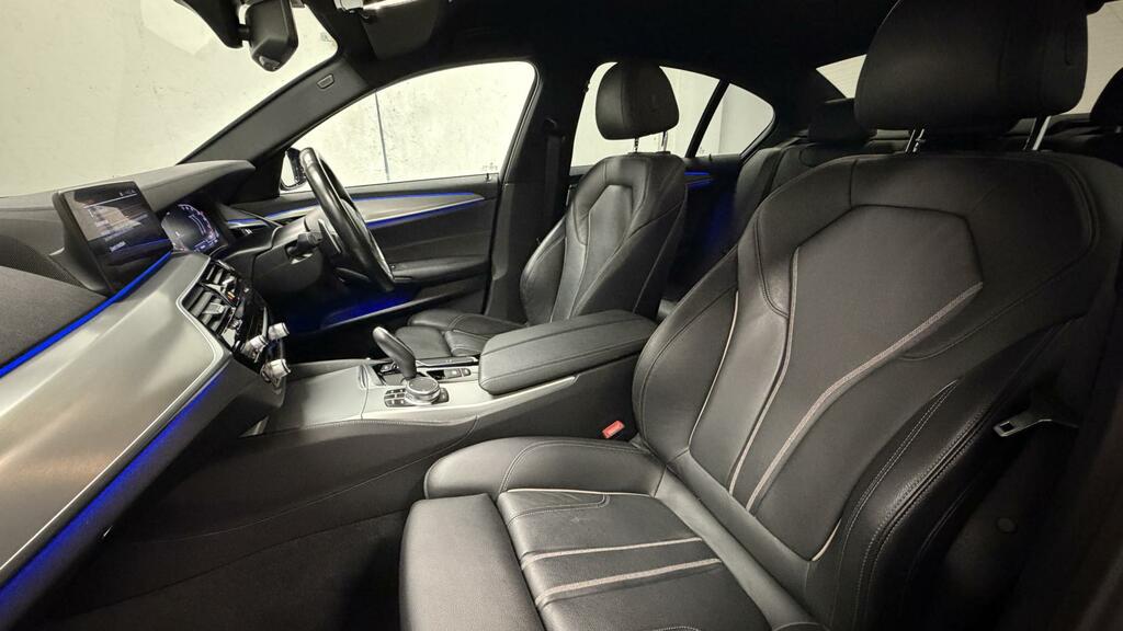 BMW 5 Series Black #18