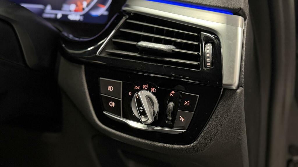 BMW 5 Series Black #22