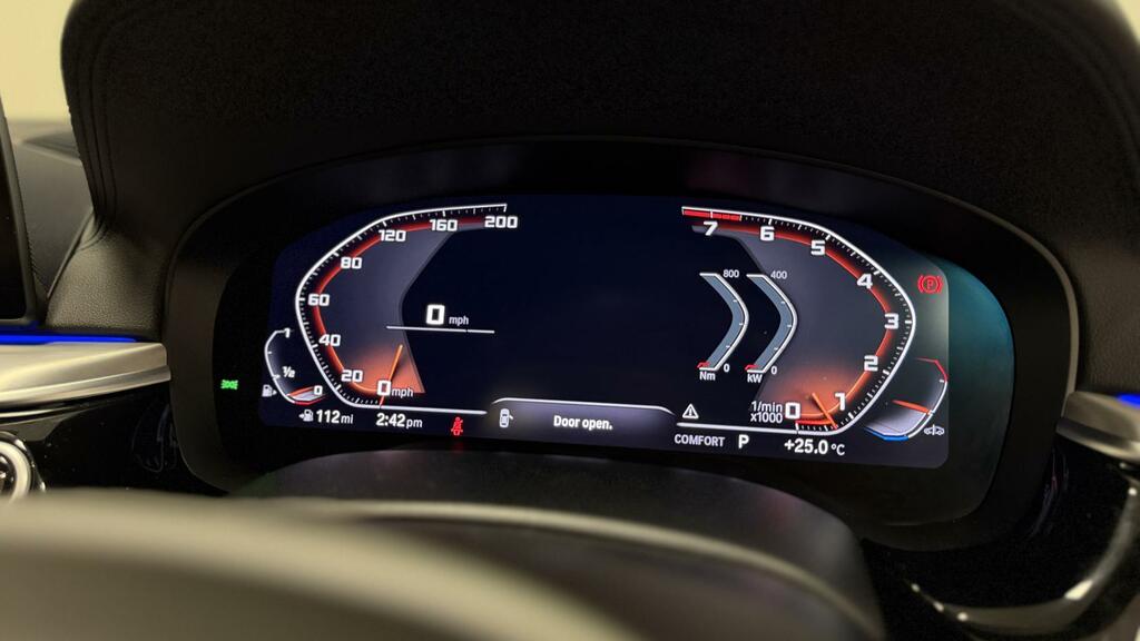 BMW 5 Series Black #14