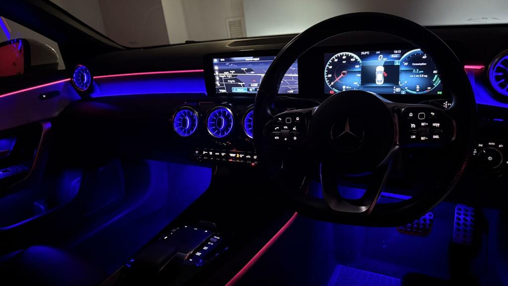 Mercedes-Benz CLA Class Amg Line White #2