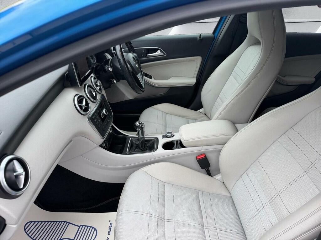 Mercedes-Benz A Class Hatchback 1.5 Silver #14