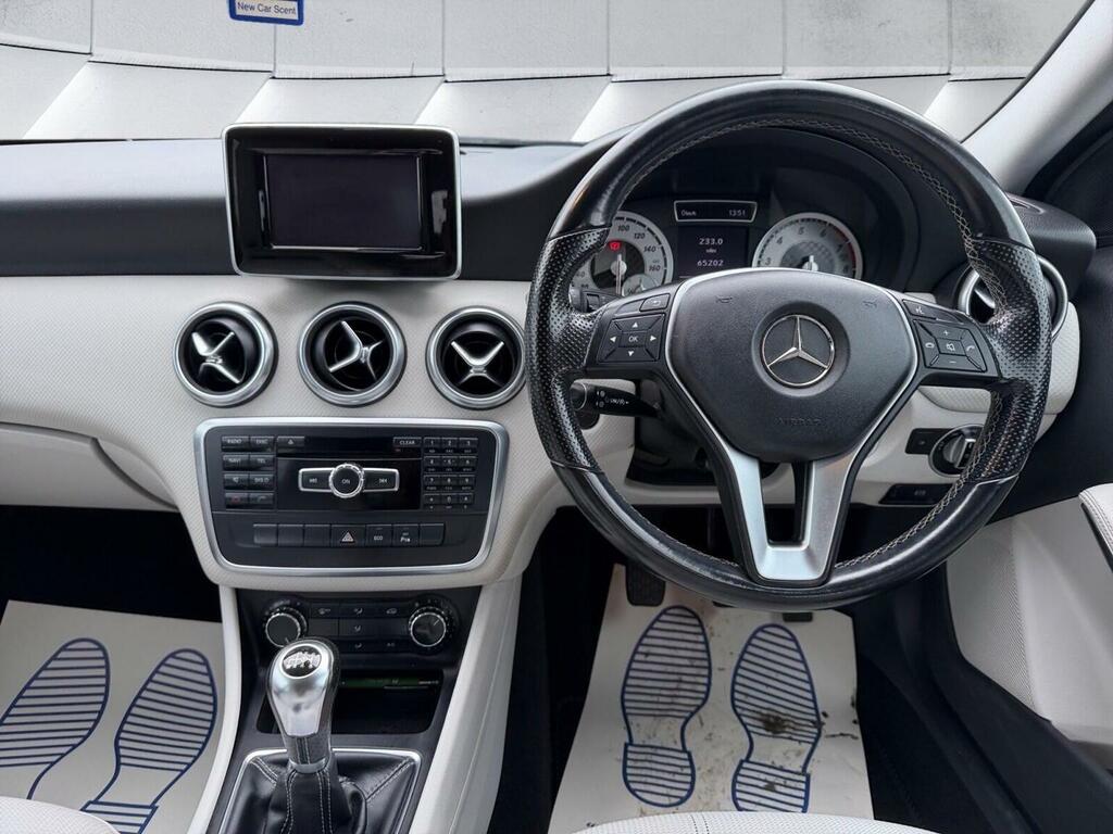Mercedes-Benz A Class Hatchback 1.5 Silver #9