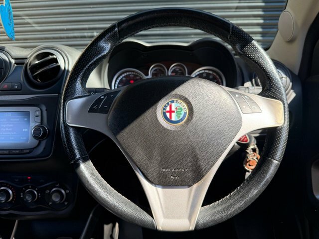 Alfa Romeo MiTo Mito Sprint Twinair Red #25