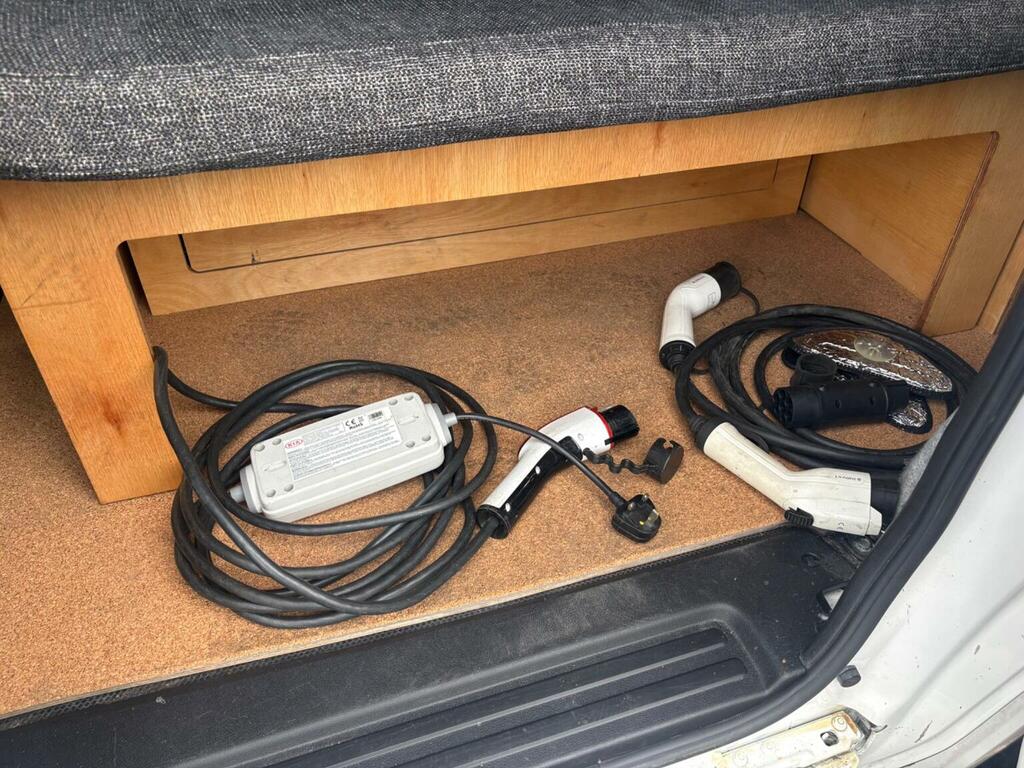 Nissan e-NV200 E Acenta Combi Black #19