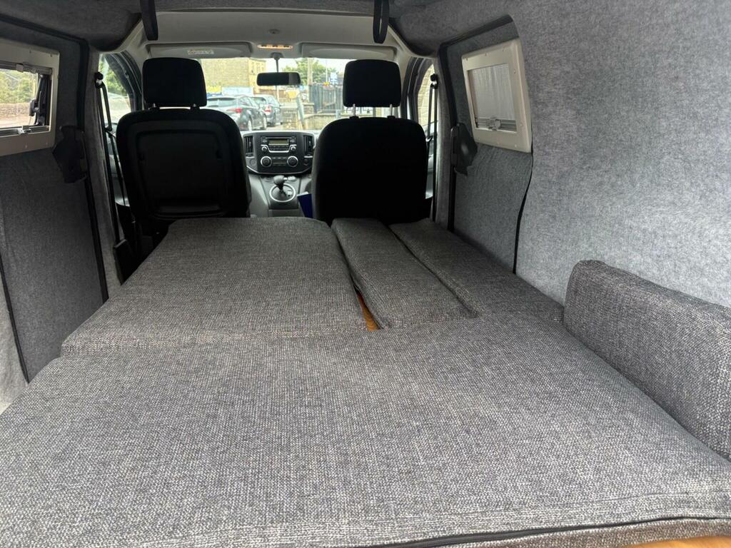 Nissan e-NV200 E Acenta Combi Black #25