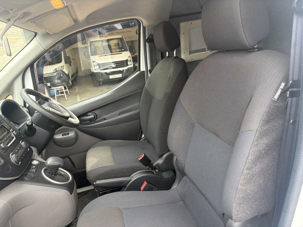 Nissan e-NV200 E Acenta Combi Black #20