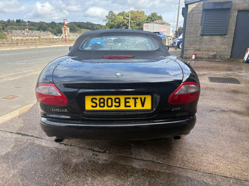Jaguar XK8 Coupe 4.0 V8 Coupe Silver #15
