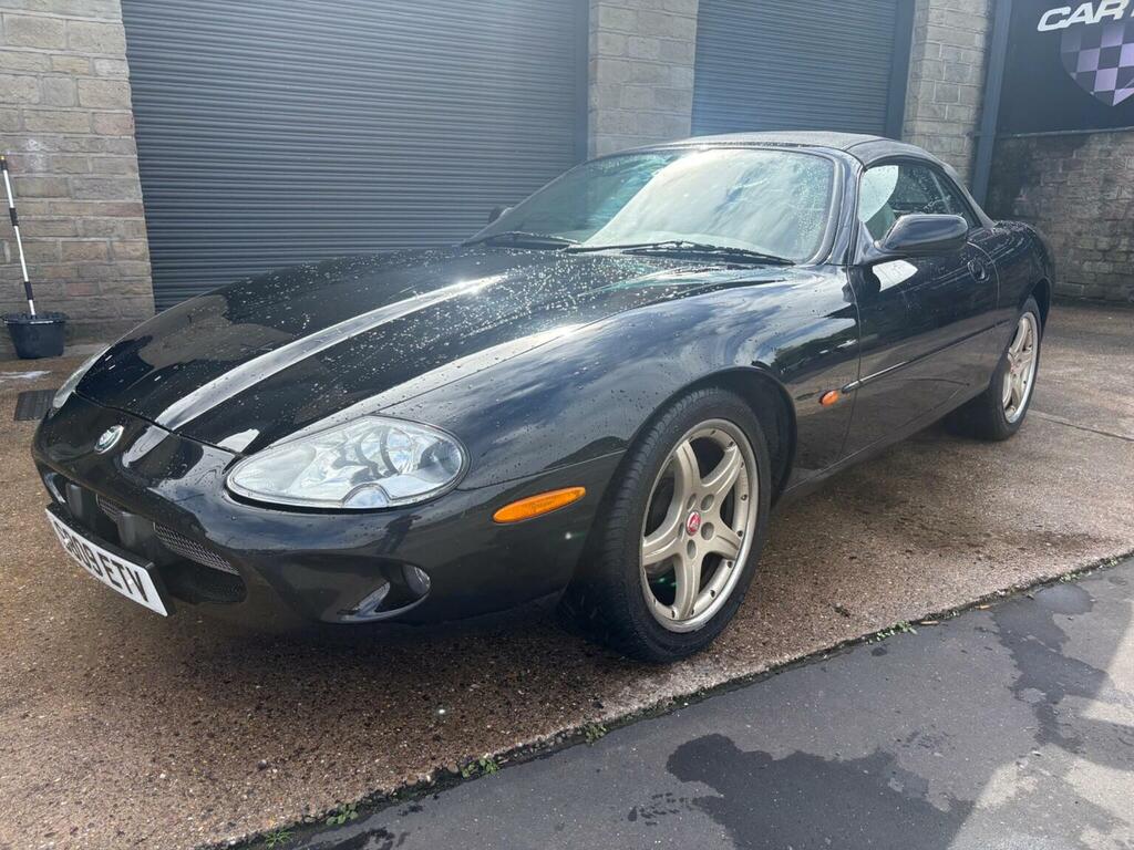 Jaguar XK8 Coupe 4.0 V8 Coupe Silver #9