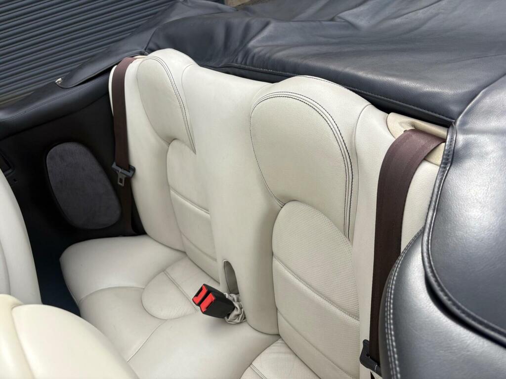 Jaguar XK8 Coupe 4.0 V8 Coupe Silver #23