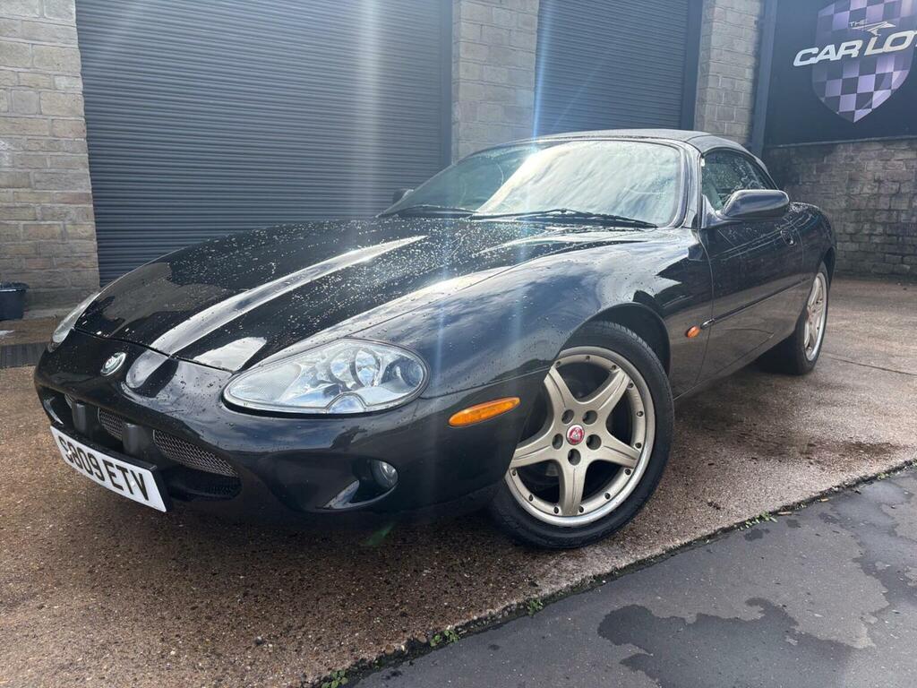 Jaguar XK8 4.0 2dr Black