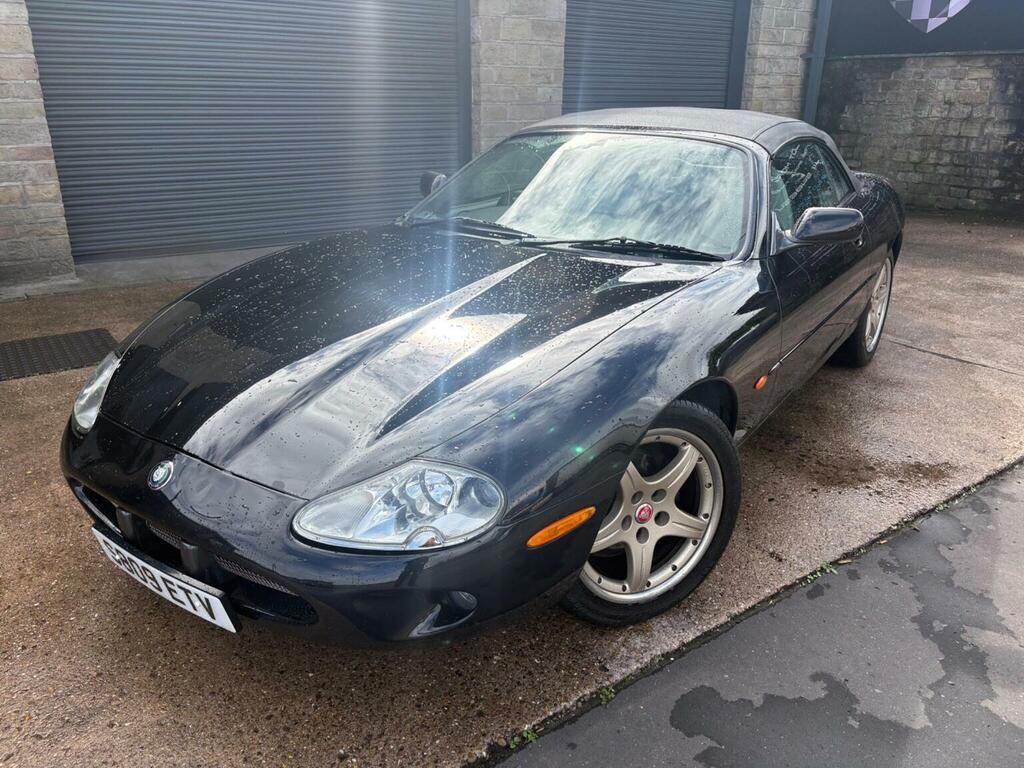 Jaguar XK8 Coupe 4.0 V8 Coupe Silver #10