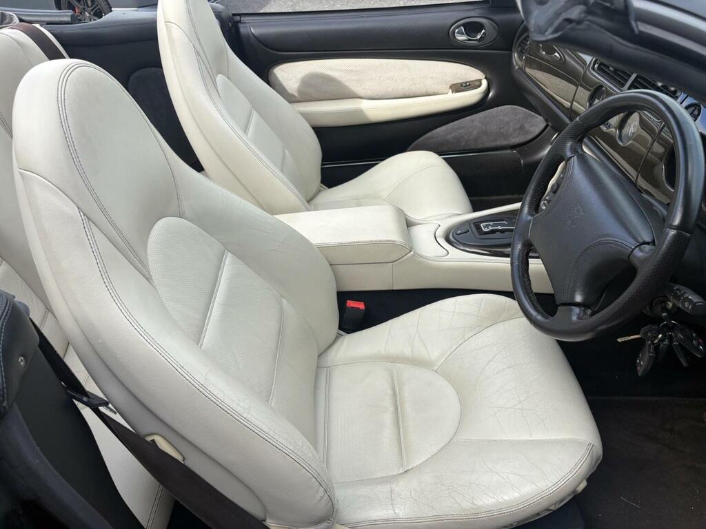 Jaguar XK8 Coupe 4.0 V8 Coupe Silver #22