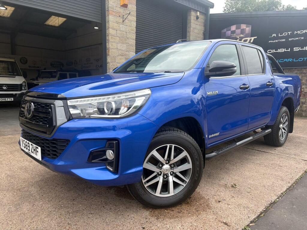 Toyota HILUX 2.4 D-4d Invincible X 4Wd Euro 6 Ss T Blue