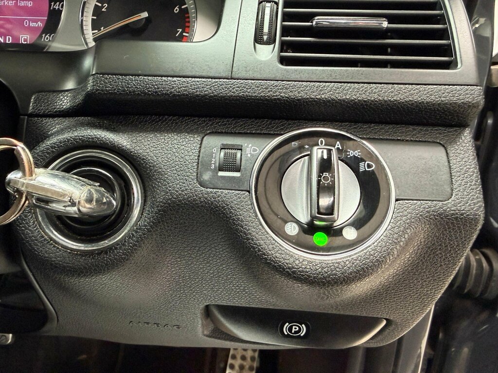 Mercedes-Benz C Class C200 Kompressor Elegance Silver #37