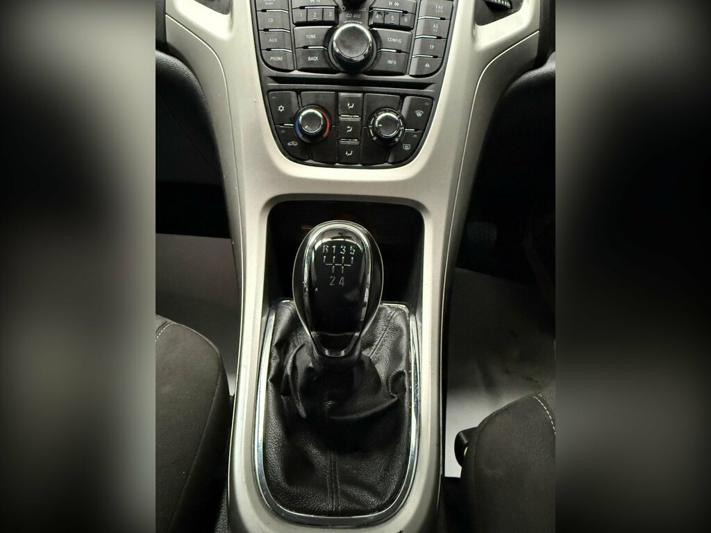 Vauxhall Astra 1.4L Exclusiv Grey #19