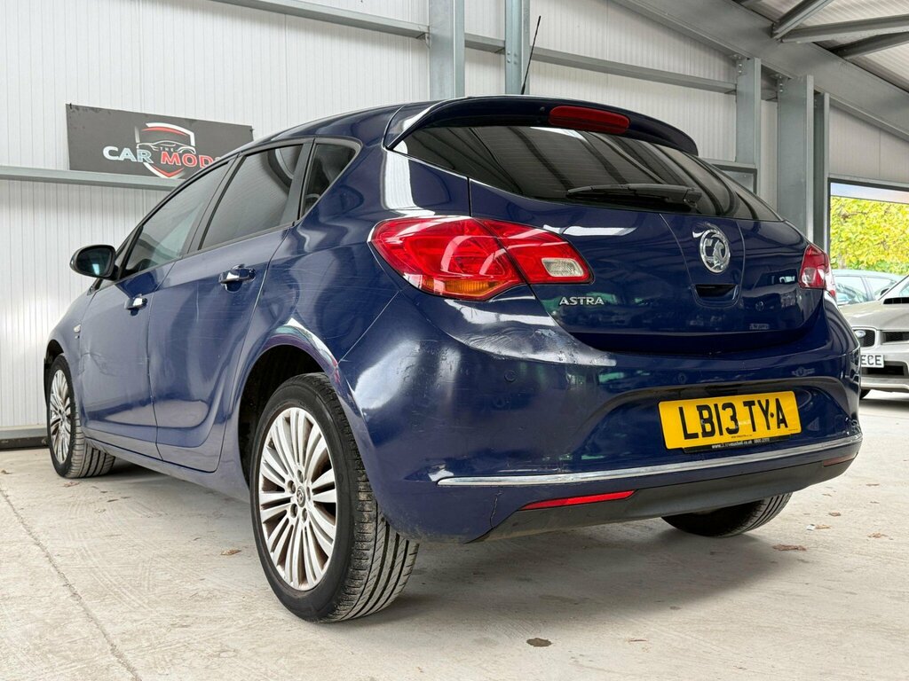 Vauxhall Astra 1.4L Exclusiv Grey #7